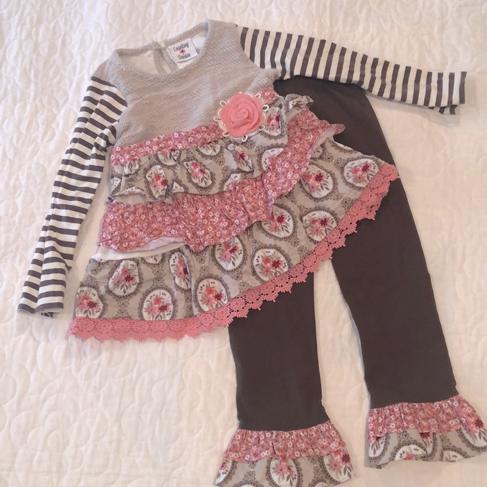 Counting Daisies, two piece set